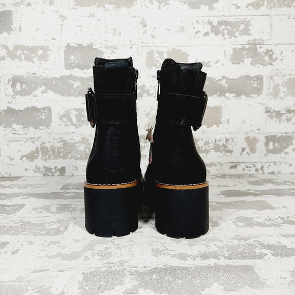 NEW Blondo Dakota Black Leather Side Zipper Buckle Waterproof Ankle Boots W562 - Picture 5 of 12